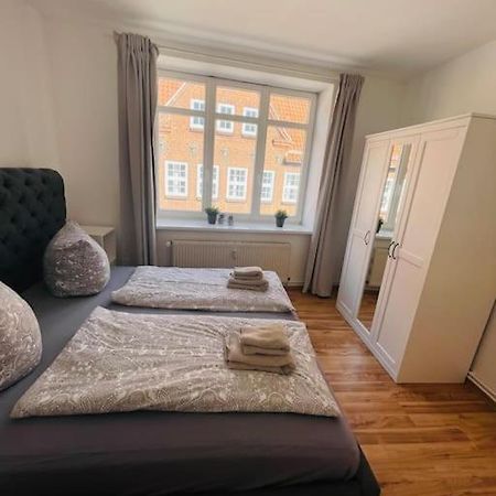 Gemuetliche Altstadt Wohnung Neustadt in Holstein Exterior foto